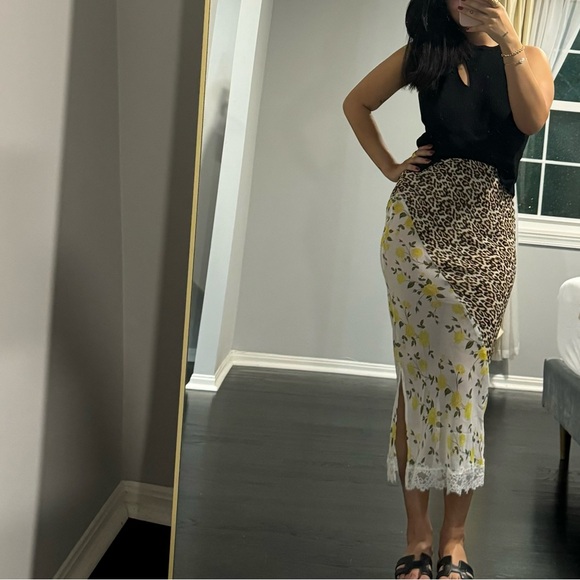 ASOS patterned skirt - Picture 2 of 3
